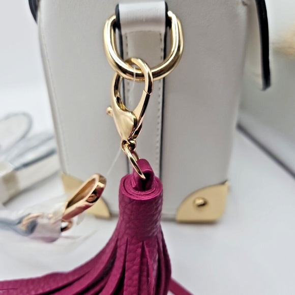 Handbag Republic Bag White Convertible Tasseled Clutch Shoulder Zipper Clasp - Picture 5 of 16